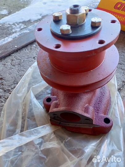 Насос водяной для дизельных двигателей д 240 д 245