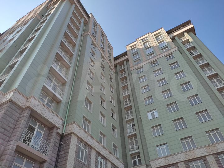 4-к. квартира, 140 м², 12/13 эт.
