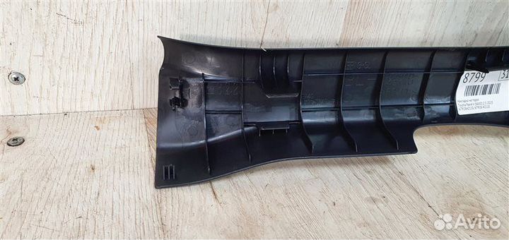 Накладка на порог левая Toyota Rav4 V (XA50) 2.5