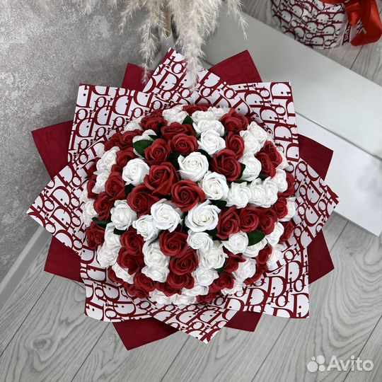 Букеты из 101 розы