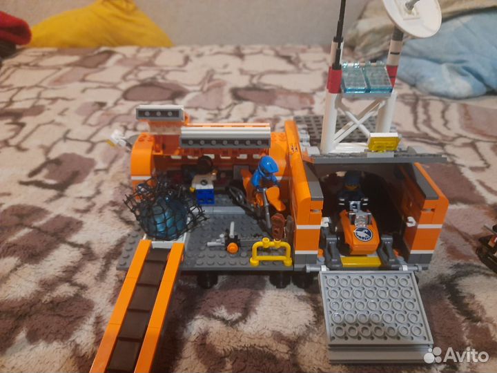 Lego city arctic base