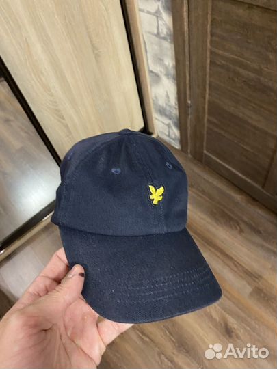 Синяя бейсболка Lyle&Scott