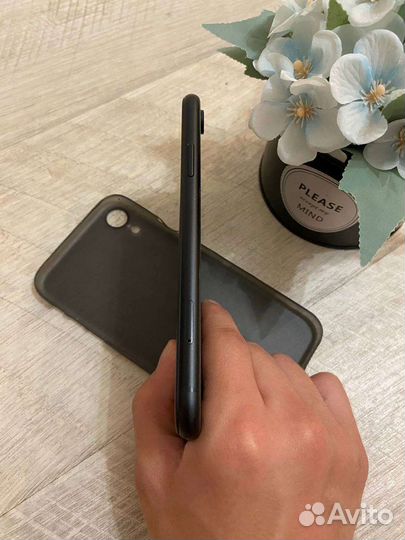 iPhone XR 64гб чёрный