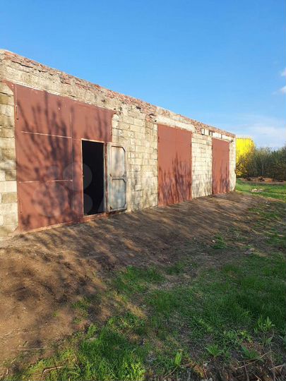 Гараж, > 30 м²