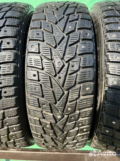 Dunlop SP Winter Ice 02 185/65 R15 92T