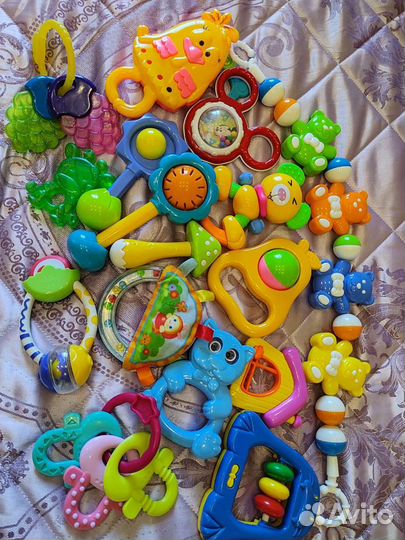 Игрушки погремушки пакетом