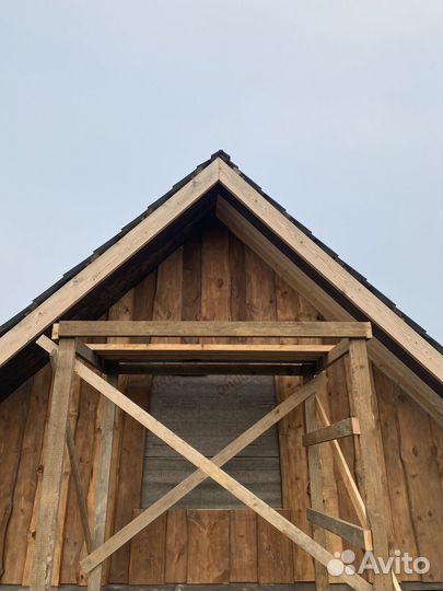 Помощник плотника