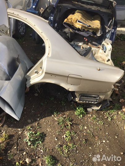 Заднее левое крыло на Хюндай Сонату-5