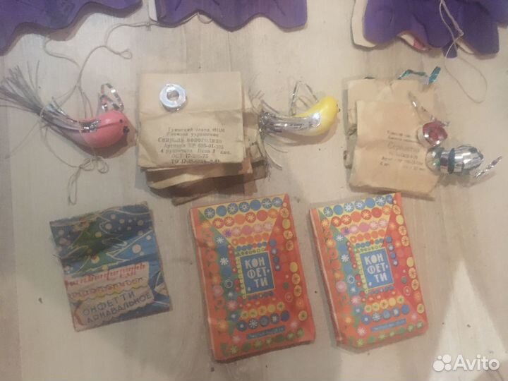 Конфети и спирали новогодние