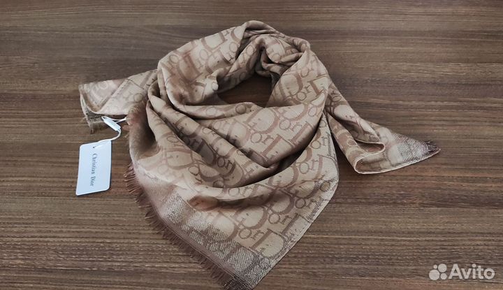 Платок christian dior