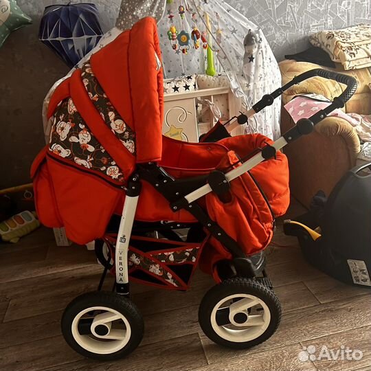 Коляска всесезонная