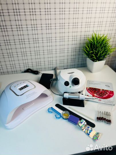 Аппарат и лампа новые для маникюра