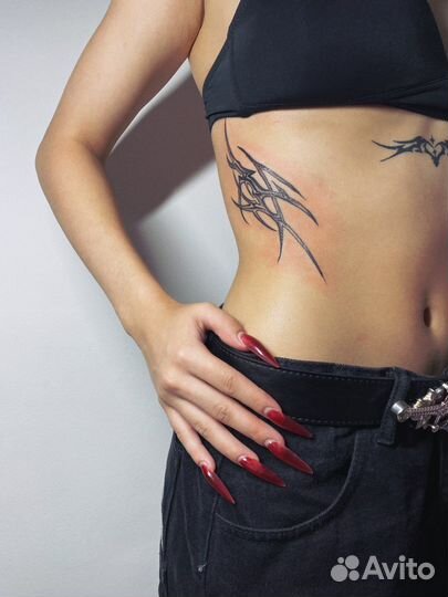 Тату татуировки в профессиональном кабинете