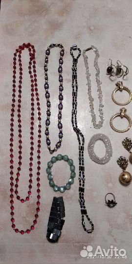 Бусы, серьги и кольца