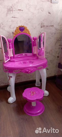 Детское зеркало (трюмо)