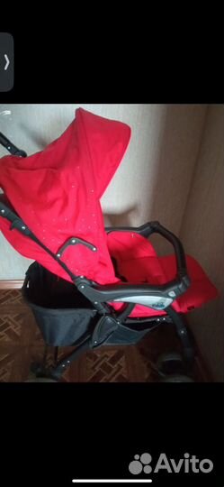 Прогулочная коляска