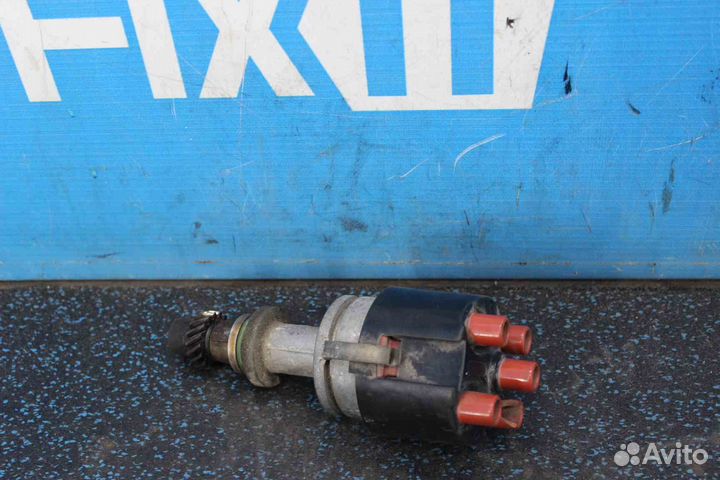 Распределитель зажигания Volkswagen Polo (Фольксва