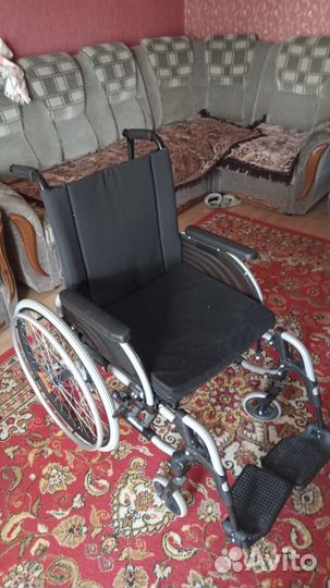 Коляска инвалидная