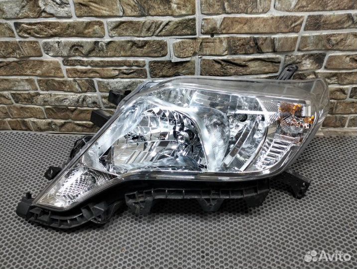 Фара левая Toyota Land Cruiser Prado