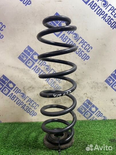 Пружина подвески задняя левая Volkswagen Jetta