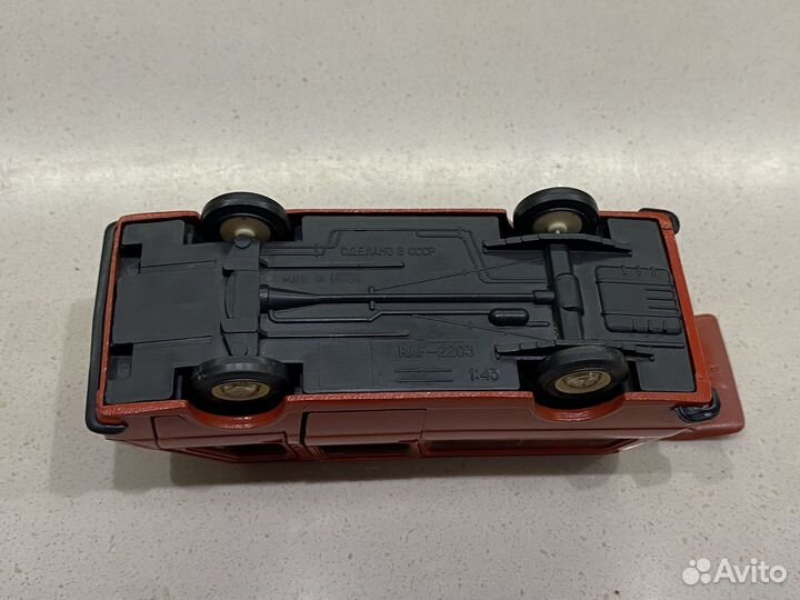 Модель автомобиля раф 2203 СССР 1:43 агат тантал