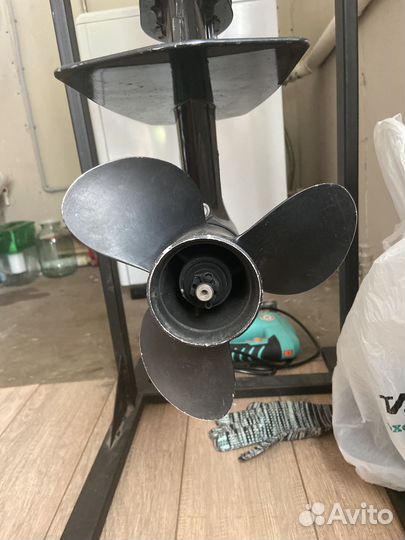 Продам лодочный мотор Suzuki 9.9(15)