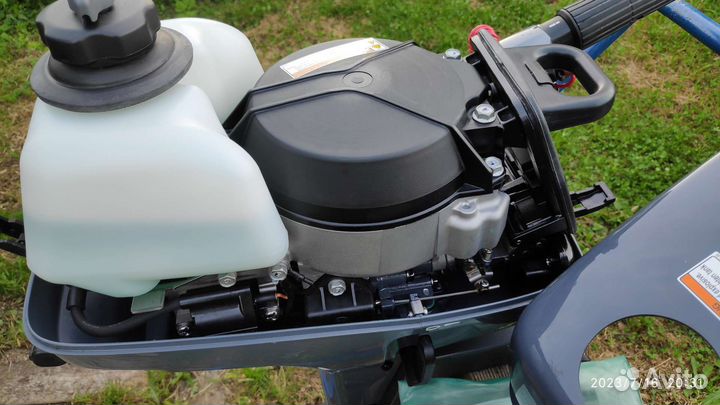 Лодочный мотор Yamaha 3