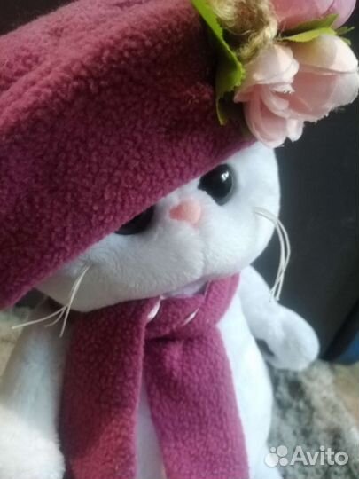 Кошечка Li-li в шляпке Budi Basa