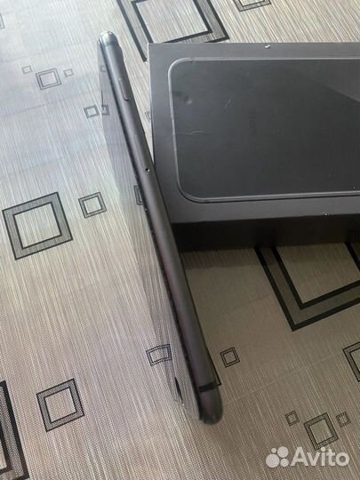 iPhone 8 Plus, 64 ГБ