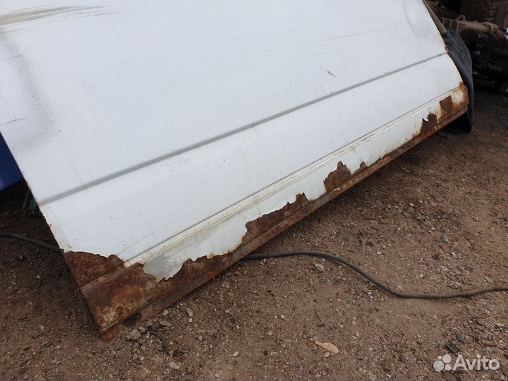 Дверь сдвижная правая vw transporter t4 multivan