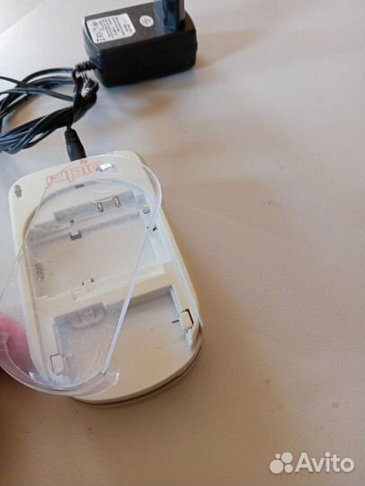 Зарядное устройство универсальное