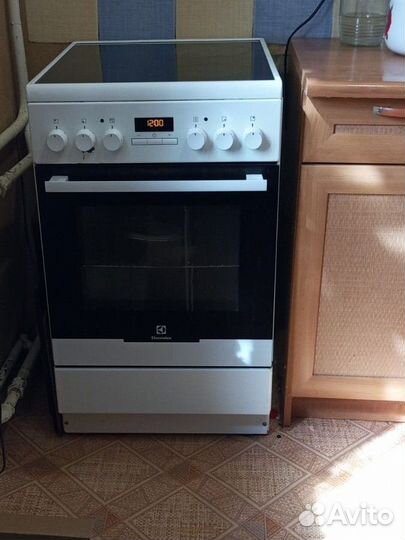 Плита электрическая, фирма Electrolux