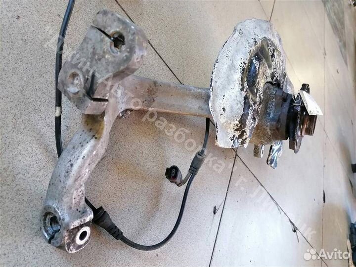 Кулак поворотный передний правый Audi A6 C6