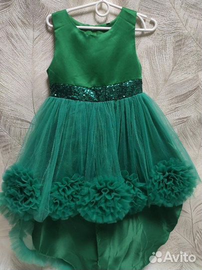 Нарядное платье для девочки