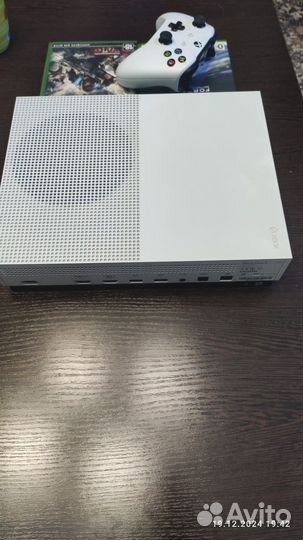Xbox One S 500 gb