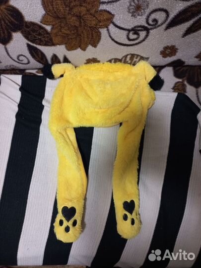 Шапочка пикачу с поднятием ушей