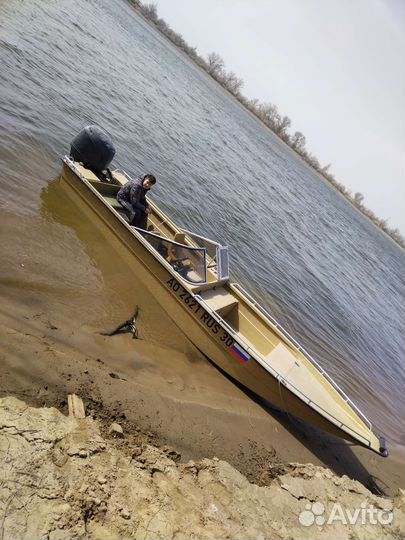 Аренда катера и водных аттракционов