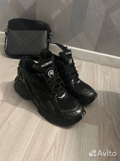 Balenciaga runner black 43