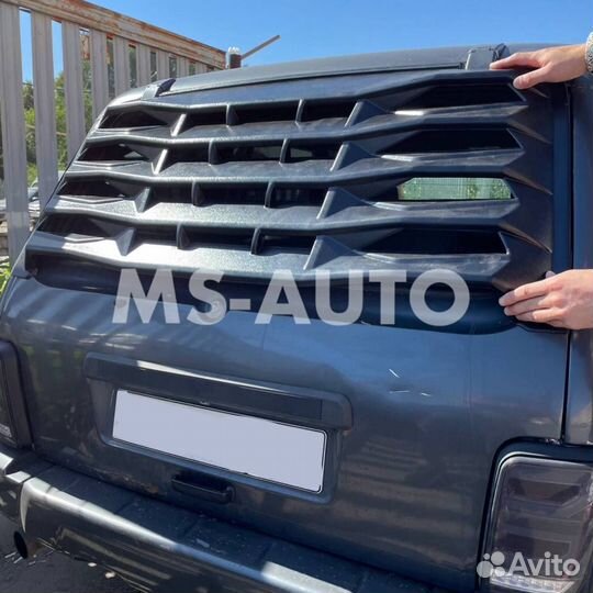 Решётка заднего стекла Нива