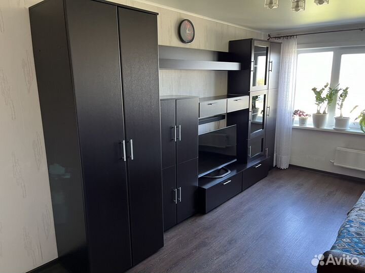 Стенка в гостиную