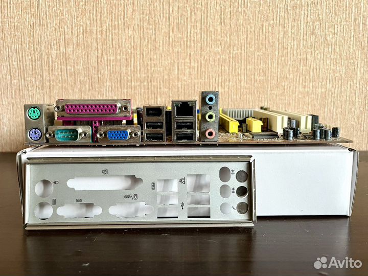 Материнские платы S-775 AM2 неисправные asus winfa