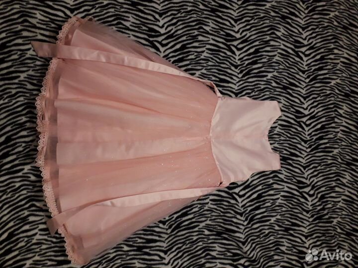 Нарядное платье для девочки 134