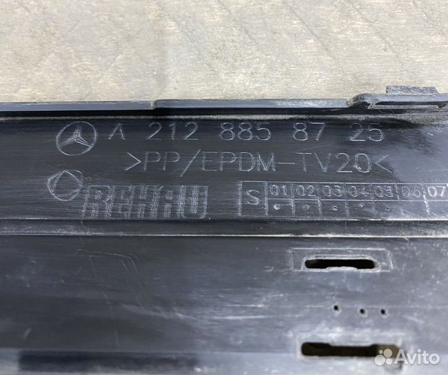 Спойлер бампера зад. Mercedes E W212 A2128858725