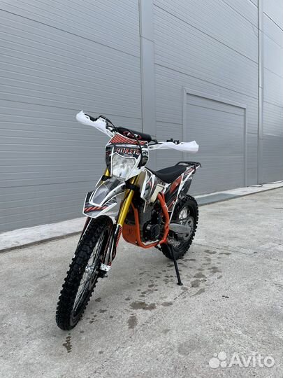 RegulMoto Athlete 250 172FMM