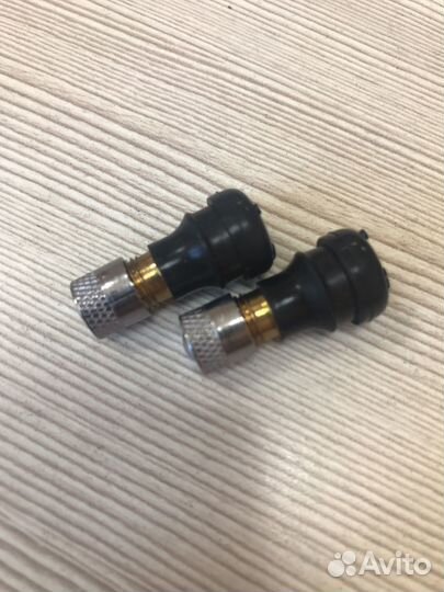 Ниппель для бескамерной покрышки