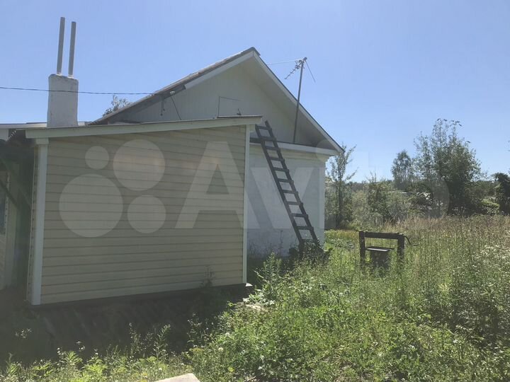 Дом 26 м² на участке 10 сот.