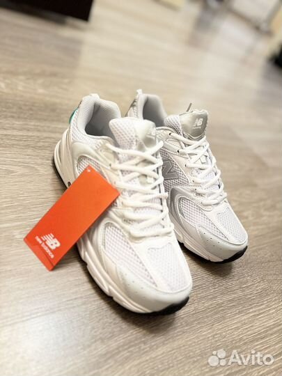 Кроссовки new balance 530