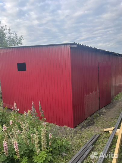 Бригада строителей