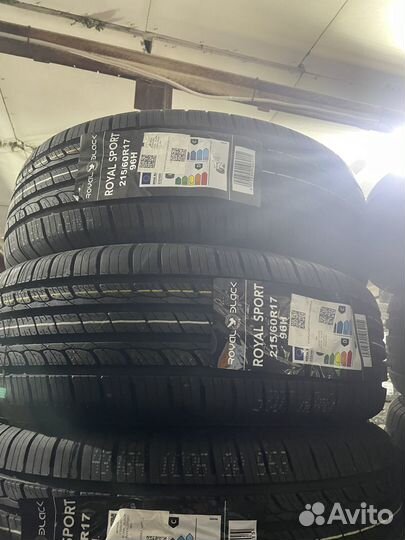 Royal Black Royal Sport 215/60 R17 96H