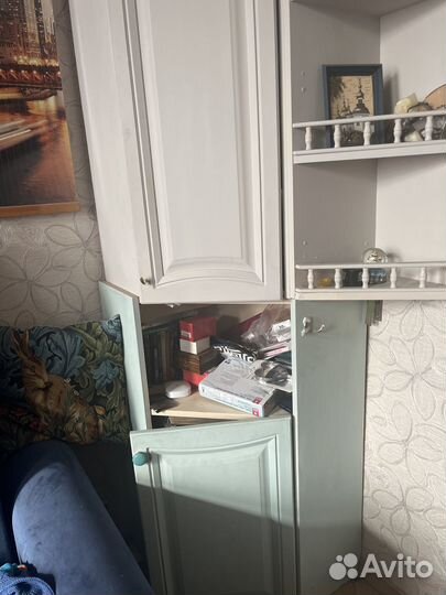 Угловой шкаф, дерево фасад